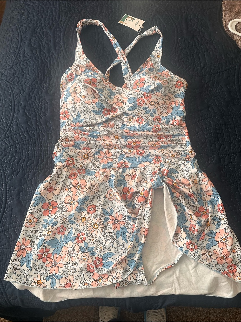Womens 1 piece swimsuitwith Crossback Straps